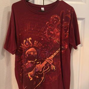 Fubu Men's Burgundy and Red T-shirt